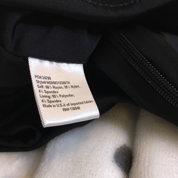 Nasty Gal - Black Sleeveless Lace-Up Detail Crop Top - Picture 4 of 4